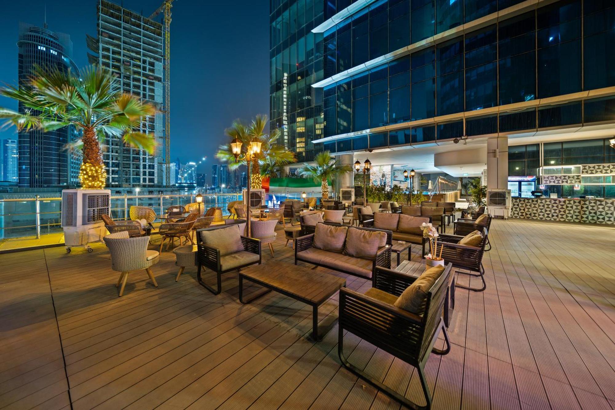 Park Regis Business Bay Hotel Dubai Bagian luar foto
