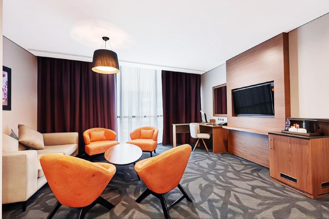 Park Regis Business Bay Hotel Dubai Bagian luar foto