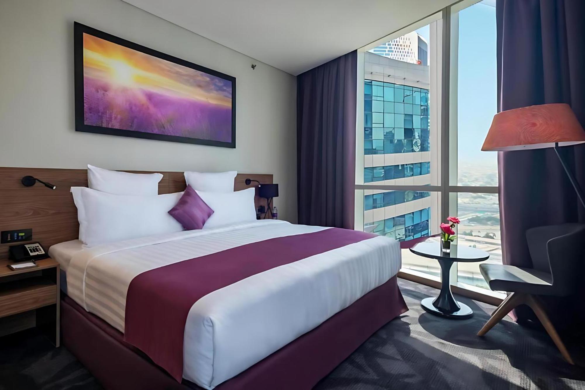 Park Regis Business Bay Hotel Dubai Bagian luar foto