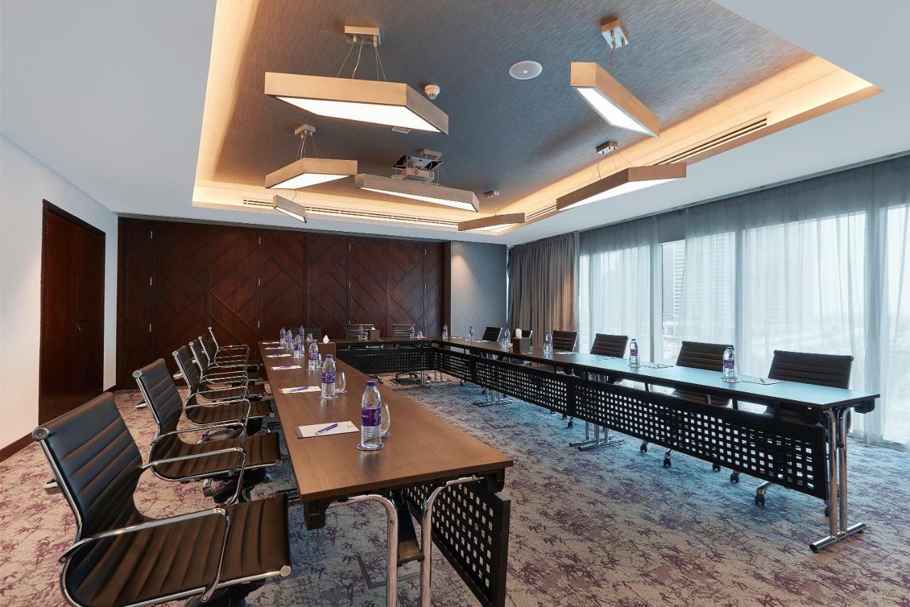 Park Regis Business Bay Hotel Dubai Bagian luar foto